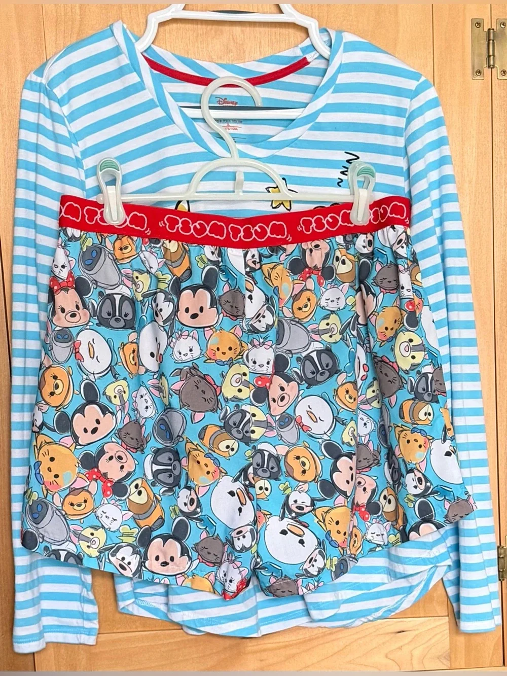 Disney Mickey Mouse & Friends Tsum Tsum PJ Set - Picture 4 of 16